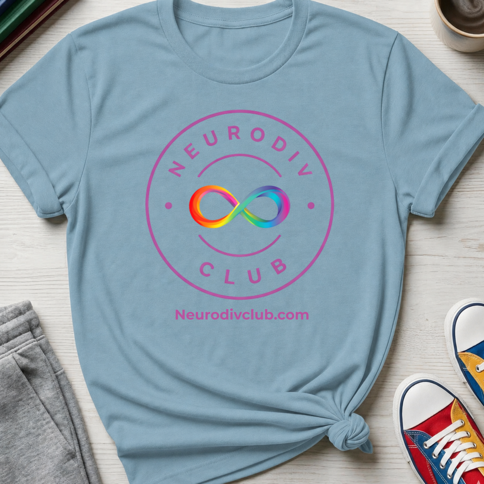 Neurodiv Club Purple Badge | T-Shirt
