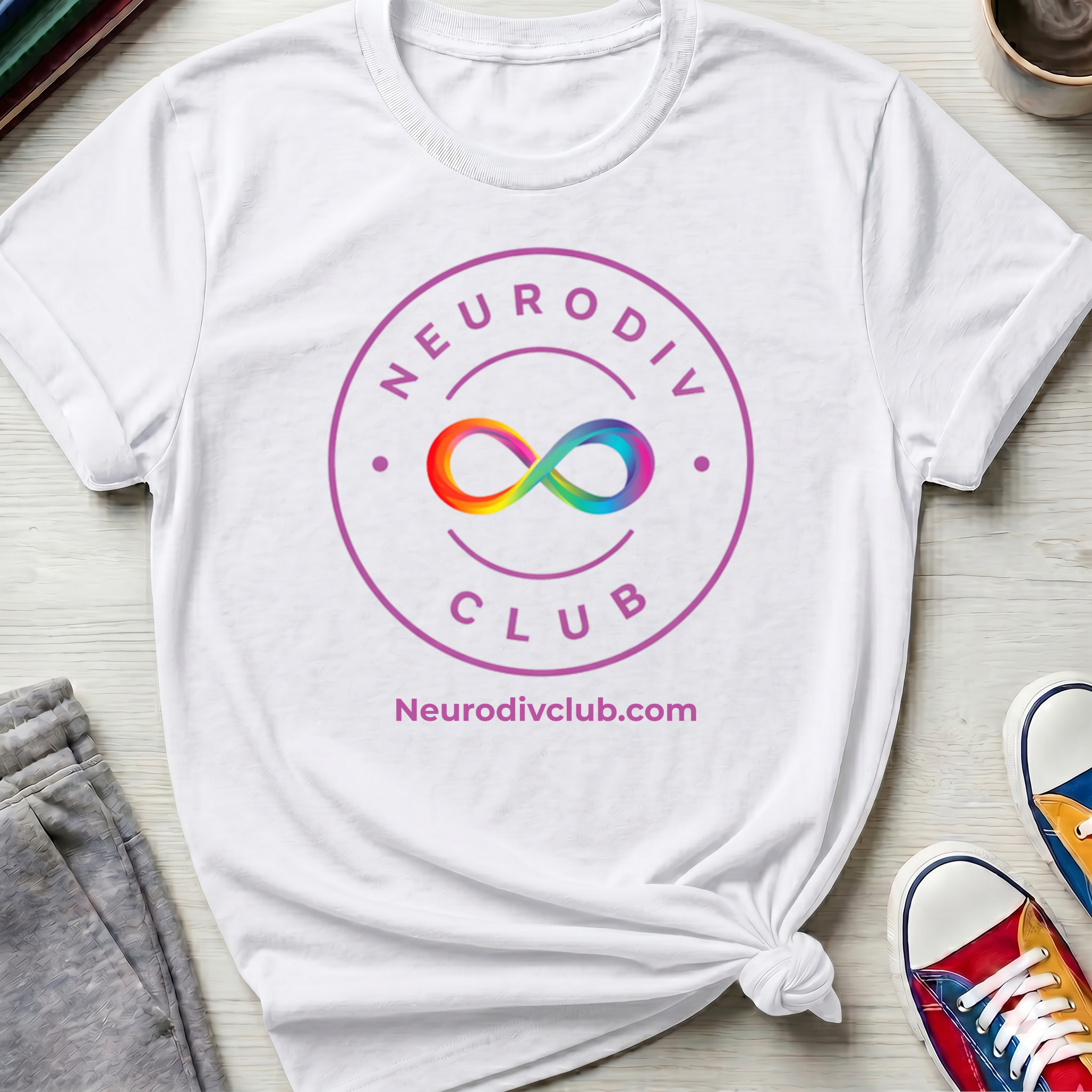 Neurodiv Club Purple Badge | T-Shirt