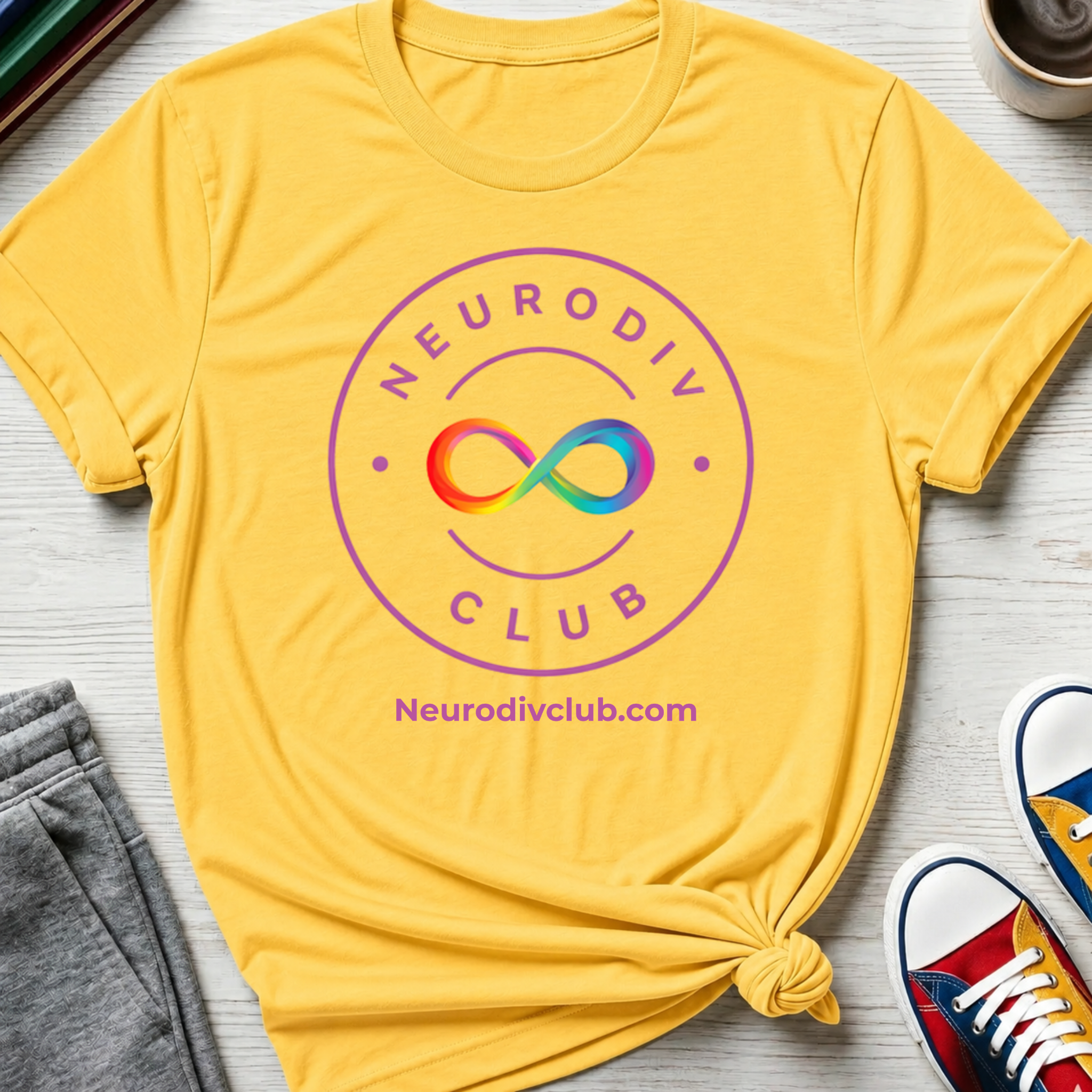 Neurodiv Club Purple Badge | T-Shirt